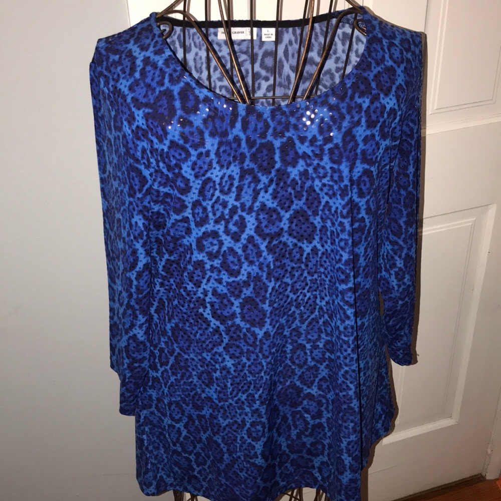 Susan graver L liquid leopard sparkle blue top